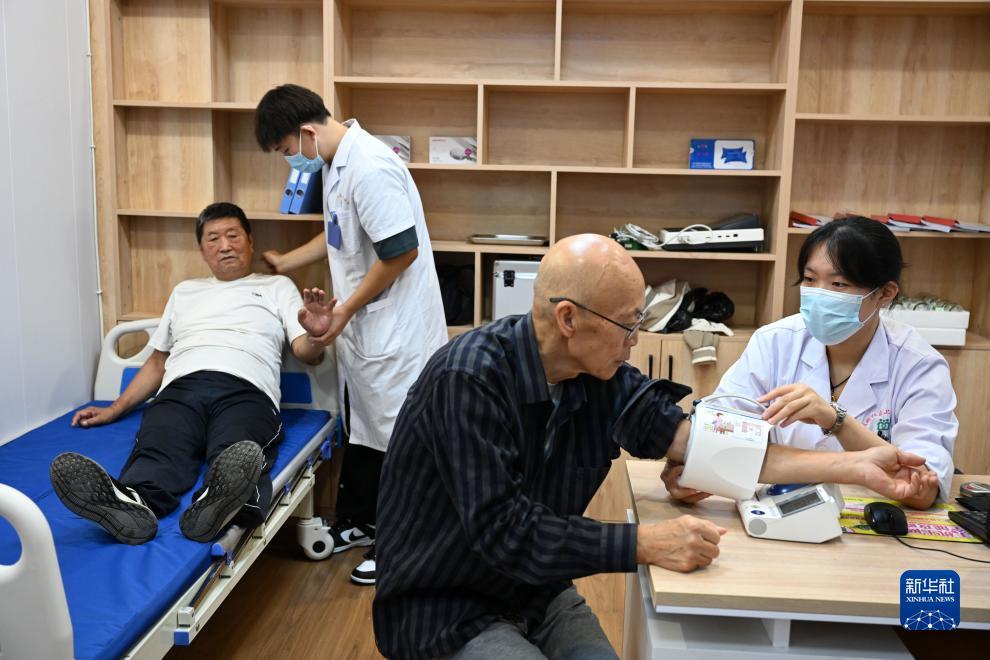 蔚蓝棋牌华粉圈